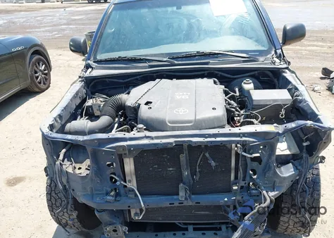 2008 Toyota Tacoma Prerunner V6 из США, поврежденный, VIN 5TEJU62N58Z557289